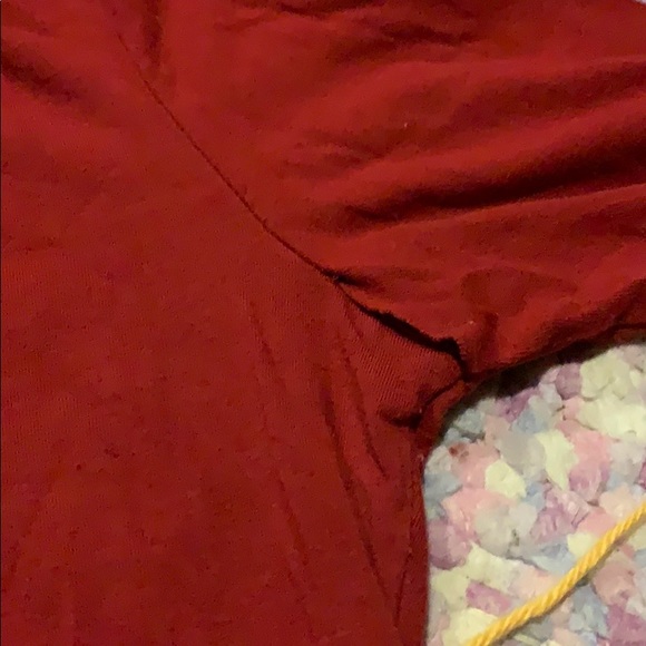 Red long sleeve - Picture 4 of 5